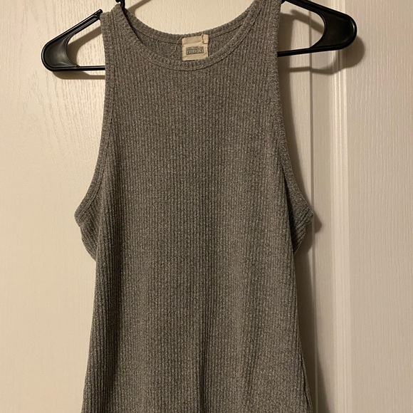 Cute rubbed tank - Picture 1 of 2